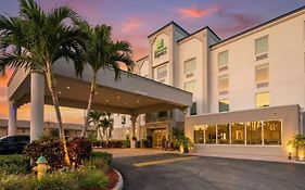 Holiday Inn Express Hotel & Suites Cocoa Beach By Ihg
